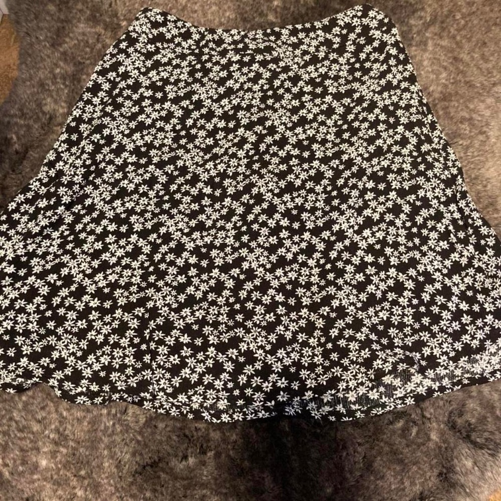 Dainty floral skater skirt